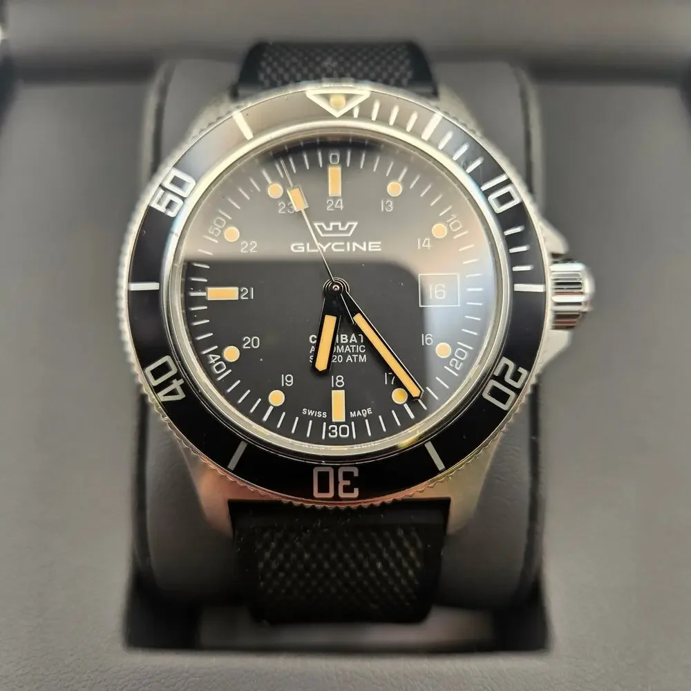 GLYCINE GL0083 COMBAT SUB 42MM SWISS AUTOMATIC WATCH WORN AFTERMARKET STRAP